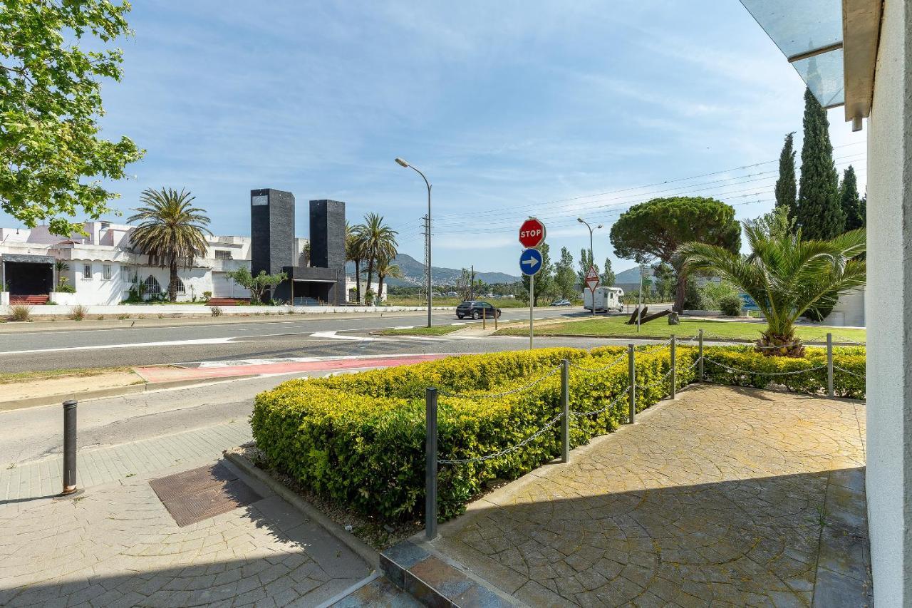 V017 - Porto Marina Daire Roses Dış mekan fotoğraf